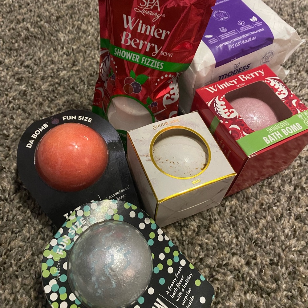 Bath bomb bundle! - Picture 10 of 10